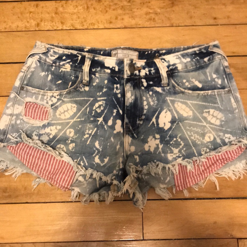 Free People Distressed Pattern Jean Short